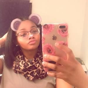 Meet your Posher, Amber